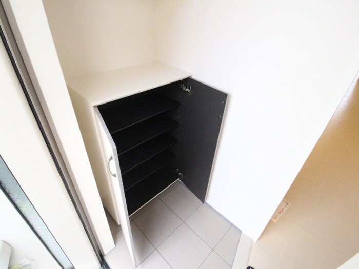 物件内観写真15　(靴箱)