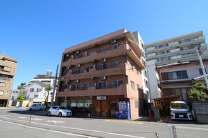 リブレ五番館外観写真
