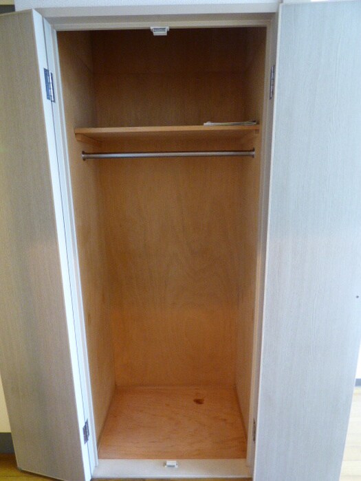 物件内観写真6　(収納)