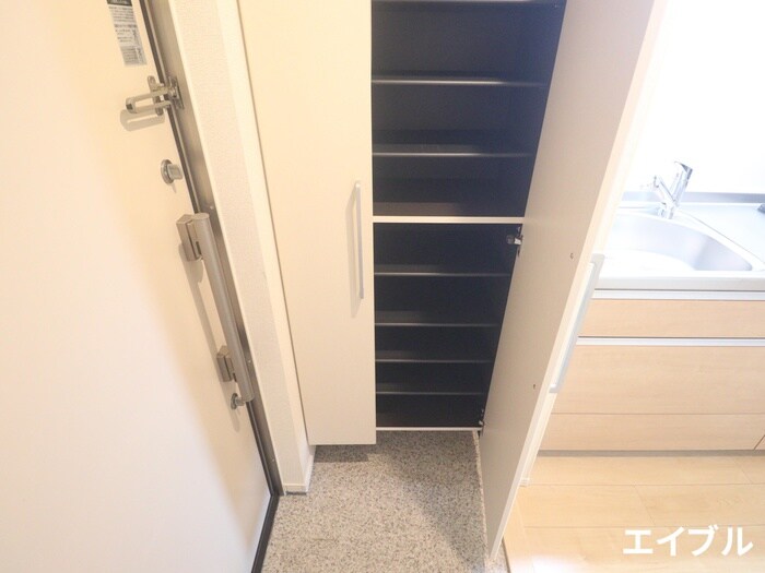 物件内観写真16　(靴箱)