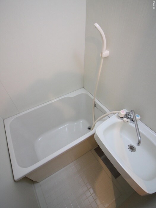 物件内観写真13　(バス／シャワールーム等)