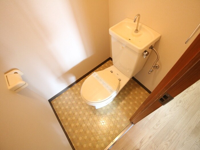 物件内観写真10　(トイレ)