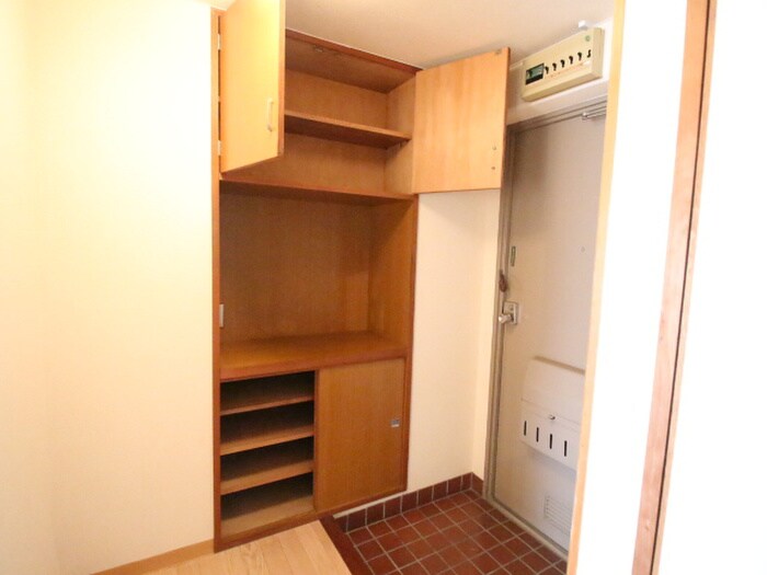 物件内観写真14　(靴箱)