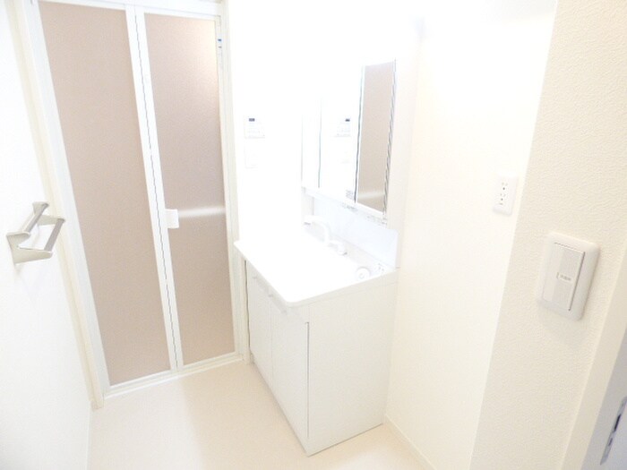 物件内観写真11　(洗面)