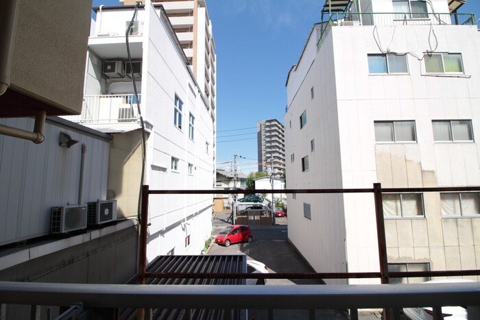 物件内観写真16　(室内からの展望)