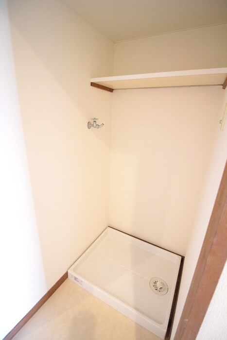 物件内観写真21　(洗濯機置場)