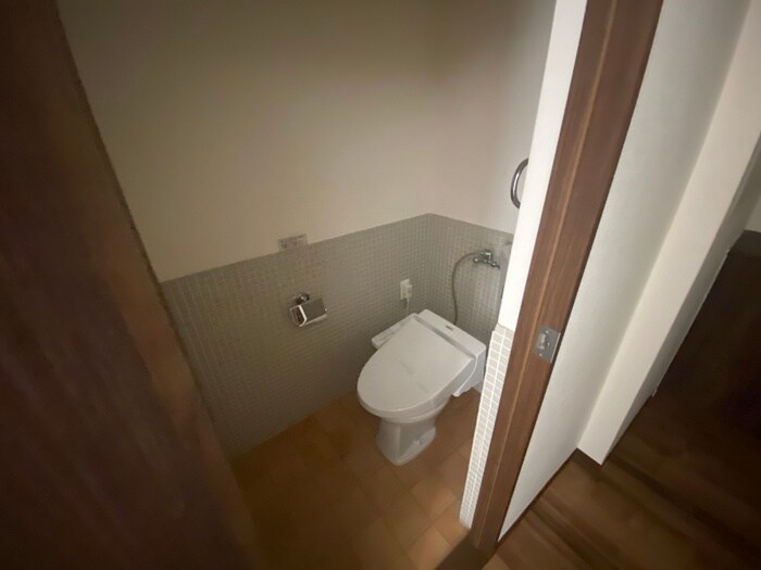 物件内観写真11　(トイレ)