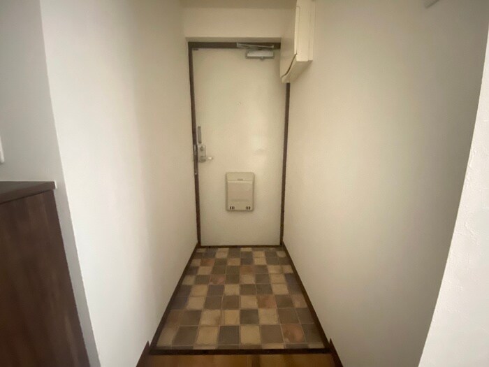 物件内観写真15　(玄関)