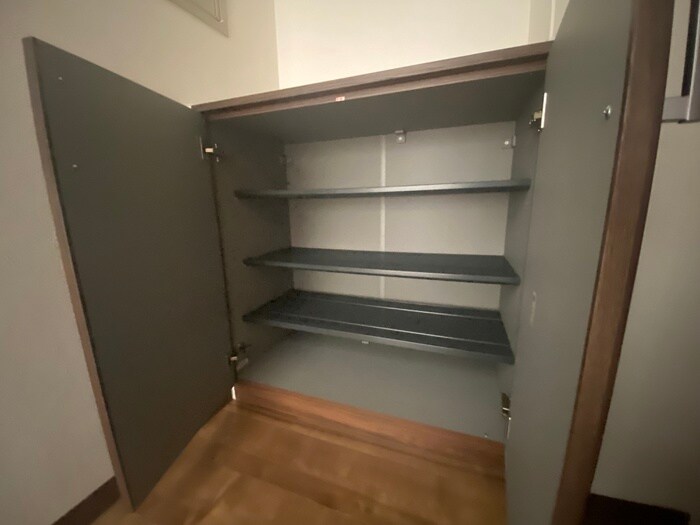 物件内観写真18　(靴箱)