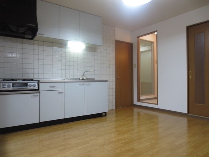 物件内観写真4　(居室)