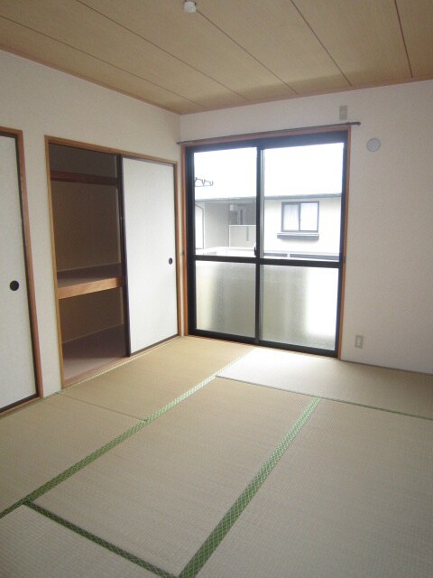 物件内観写真9　(居室)