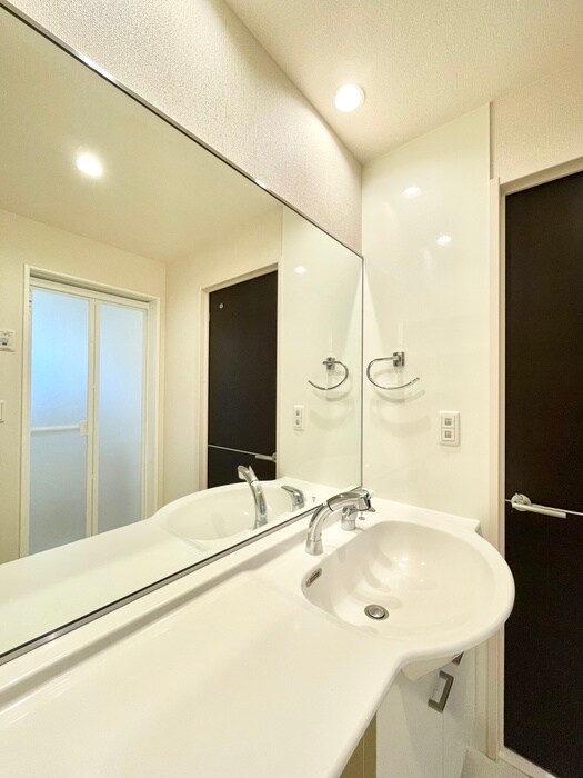 物件内観写真12　(洗面)