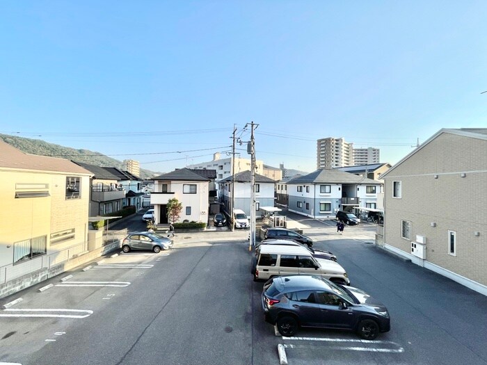 物件内観写真17　(室内からの展望)