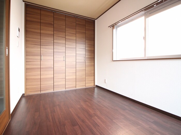 物件内観写真10　(居室)