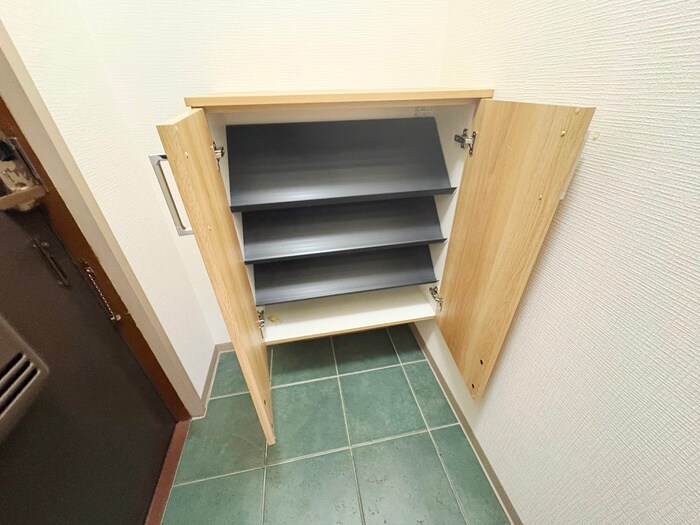 物件内観写真16　(靴箱)