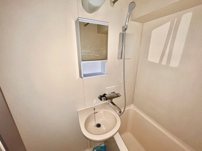 物件内観写真7　(洗面)