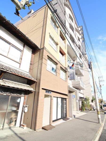 香川ビル外観写真