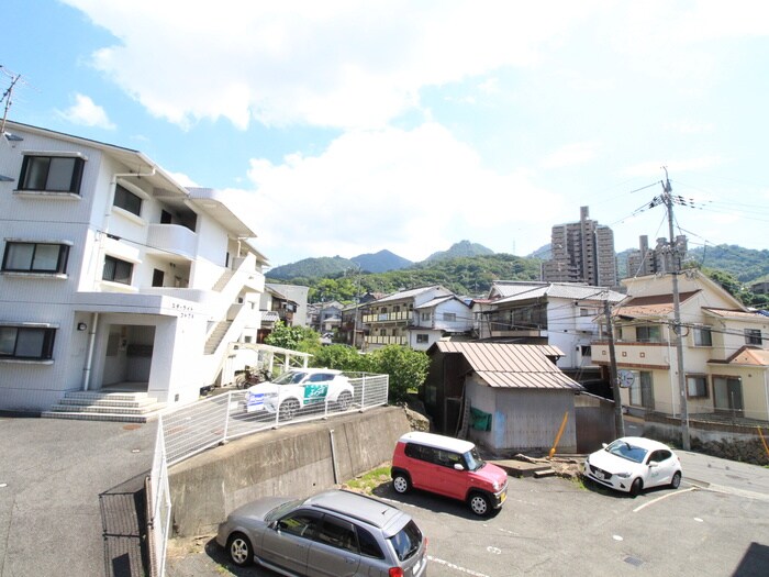 物件内観写真16　(室内からの展望)