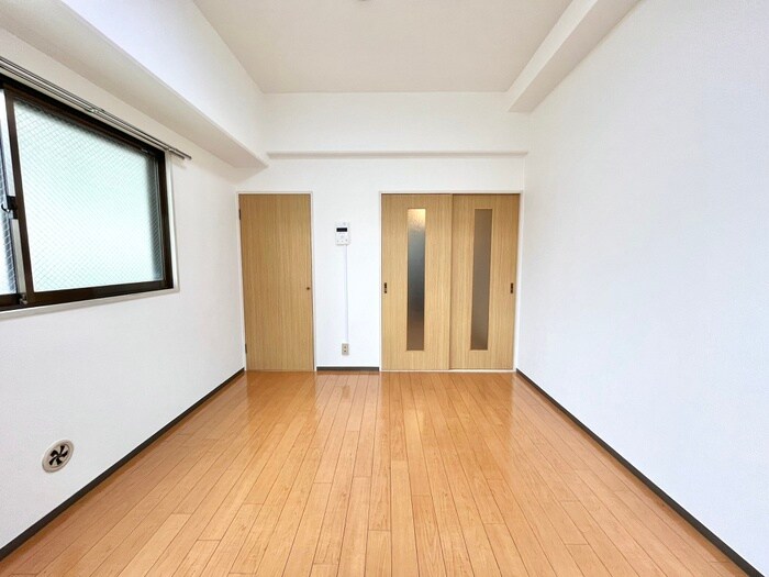 物件内観写真6　(居室)