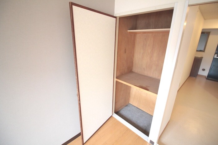 物件内観写真7　(収納)