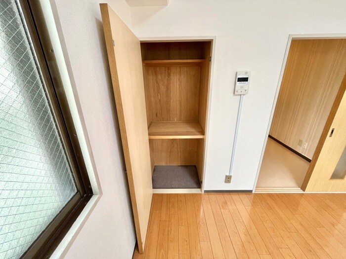 物件内観写真10　(収納)