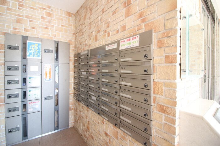 物件外観写真6　(建物設備)