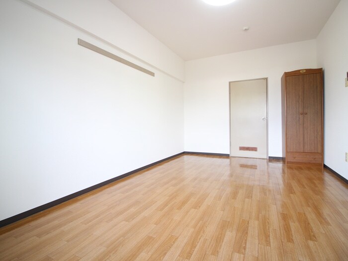 物件内観写真5　(居室)