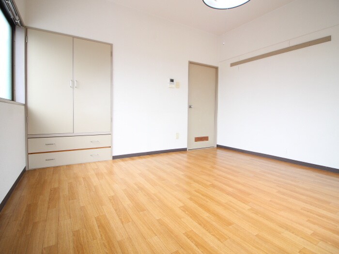 物件内観写真6　(居室)