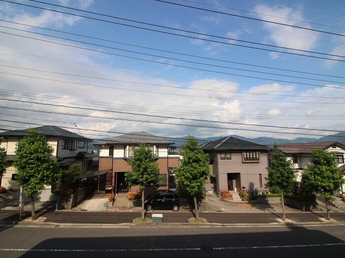 物件内観写真15　(室内からの展望)