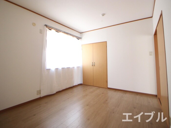 物件内観写真8　(居室)