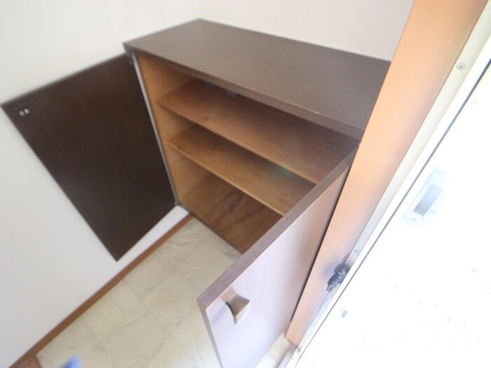 物件内観写真18　(靴箱)