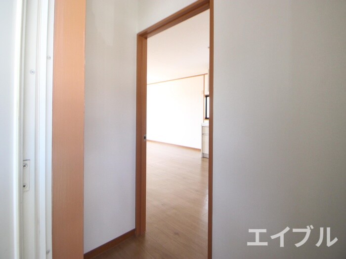 物件内観写真21　(廊下)