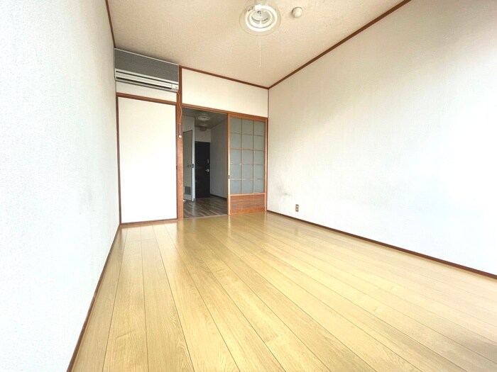 物件内観写真16　(居室)