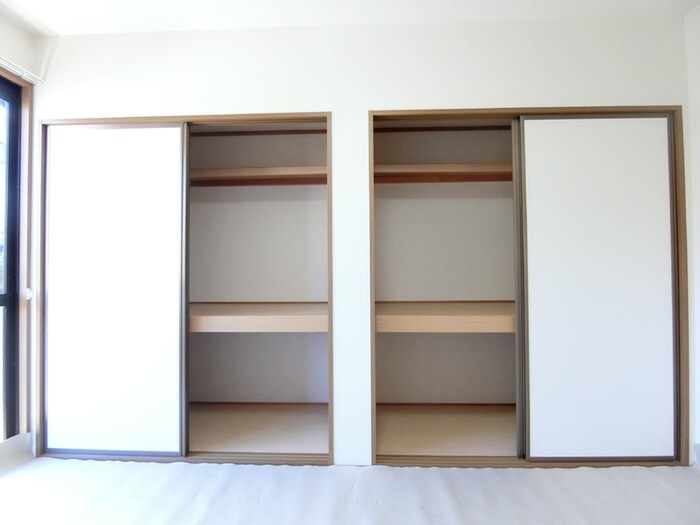 物件内観写真11　(収納)