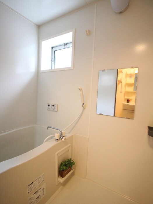 物件内観写真12　(バス／シャワールーム等)