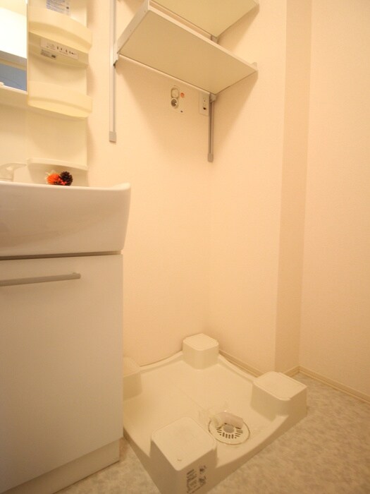 物件内観写真20　(洗濯機置場)