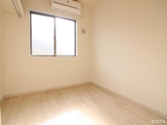 物件内観写真10　(居室)