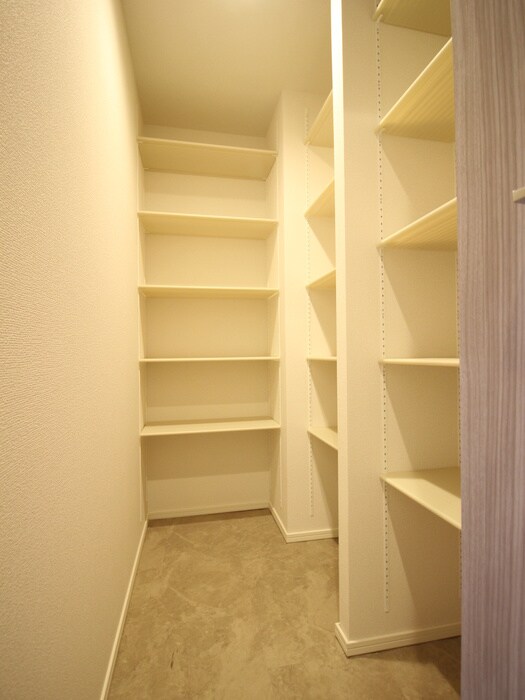 物件内観写真17　(靴箱)