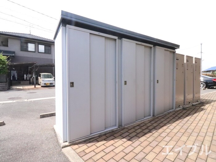 物件外観写真4　(建物設備)