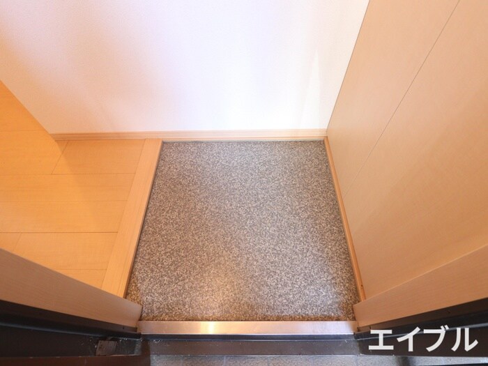 物件内観写真15　(玄関)