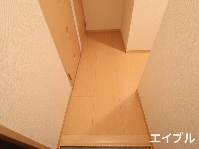 物件内観写真17　(洗濯機置場)