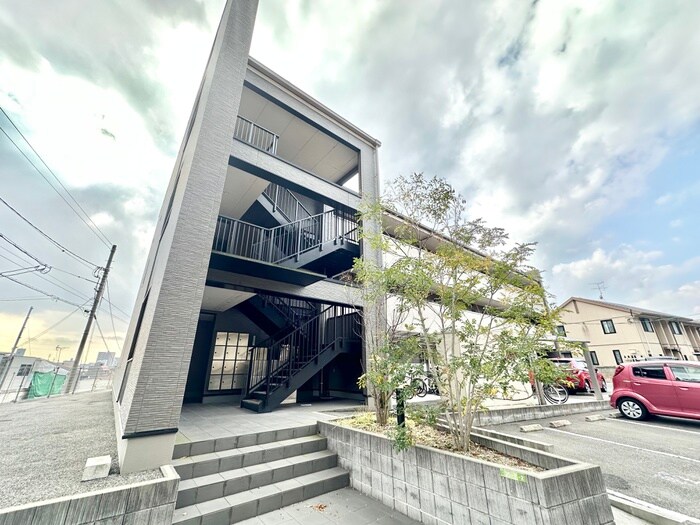 物件外観写真2　(外観写真)