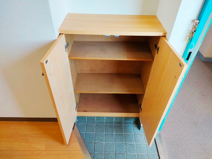 物件内観写真13　(靴箱)