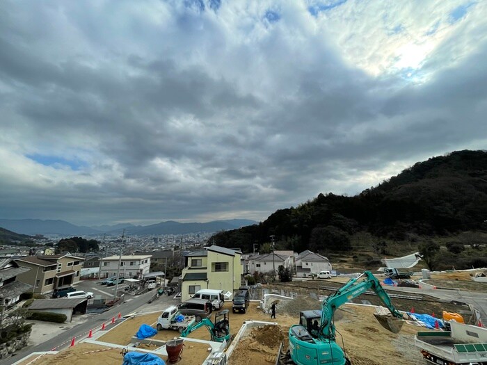 物件内観写真14　(室内からの展望)