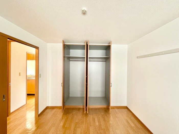 物件内観写真21　(居室)