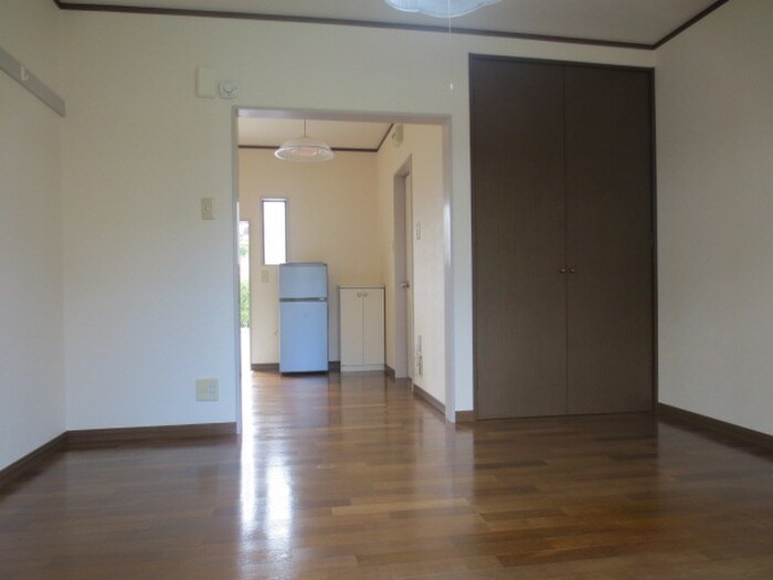 物件内観写真6　(居室)