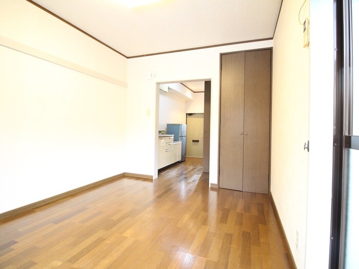 物件内観写真6　(居室)