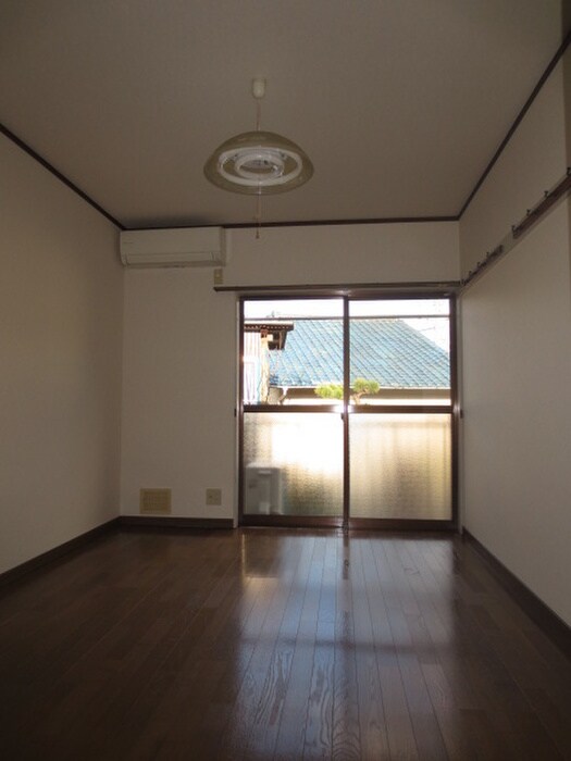 物件内観写真10　(居室)