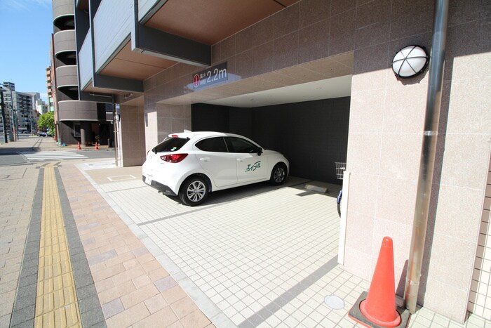 物件外観写真3　(駐車場)