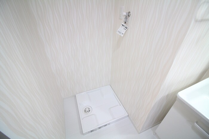 物件内観写真11　(洗濯機置場)